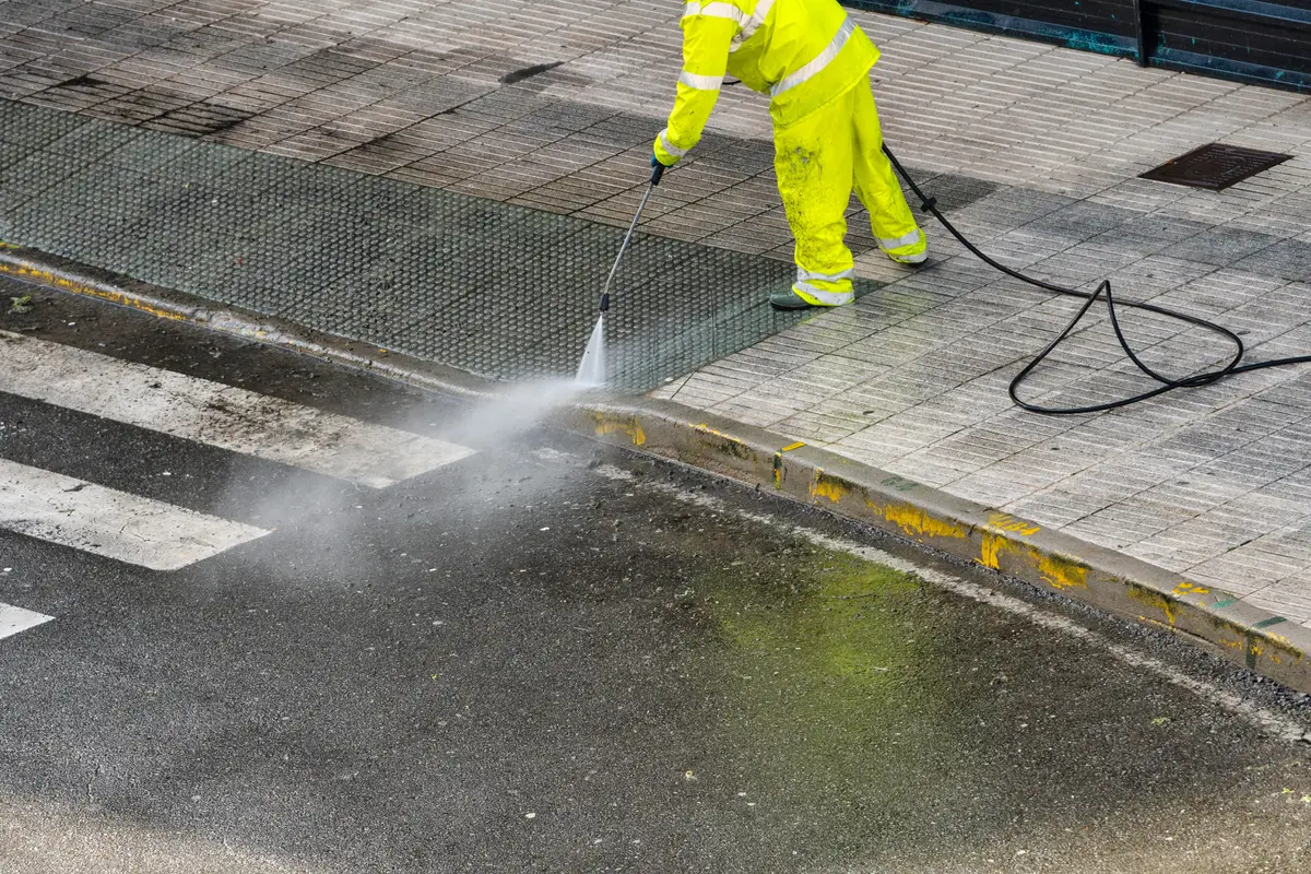pw sidewalk cleaning degreasing 3